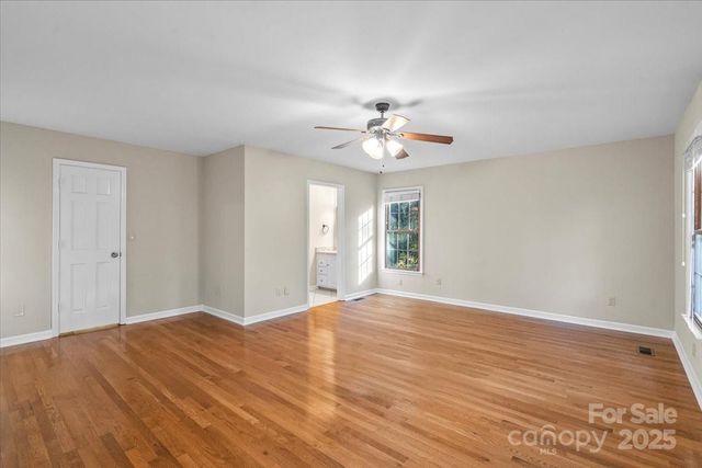 1061 Fairway Drive, Kannapolis, NC 28081