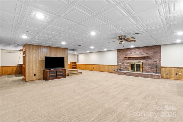 1061 Fairway Drive, Kannapolis, NC 28081