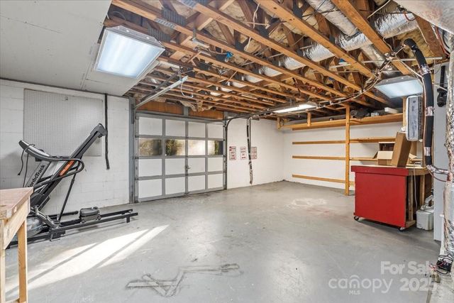 1061 Fairway Drive, Kannapolis, NC 28081