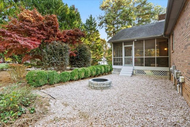 1061 Fairway Drive, Kannapolis, NC 28081