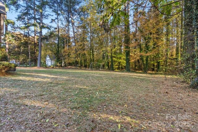 1061 Fairway Drive, Kannapolis, NC 28081