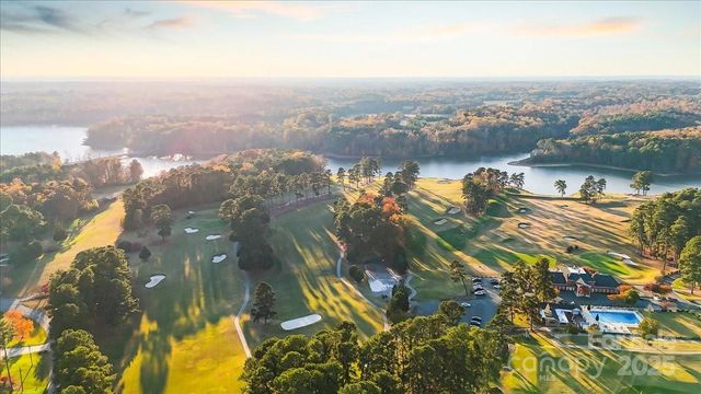 1061 Fairway Drive, Kannapolis, NC 28081