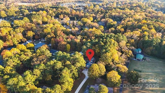 1061 Fairway Drive, Kannapolis, NC 28081