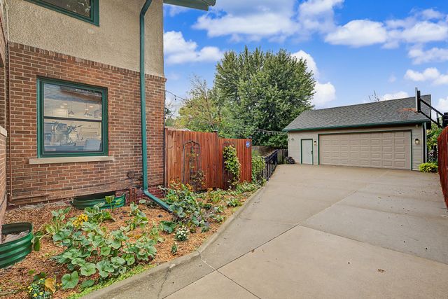 3211 Cottage Grove Avenue, Des Moines, IA 50311