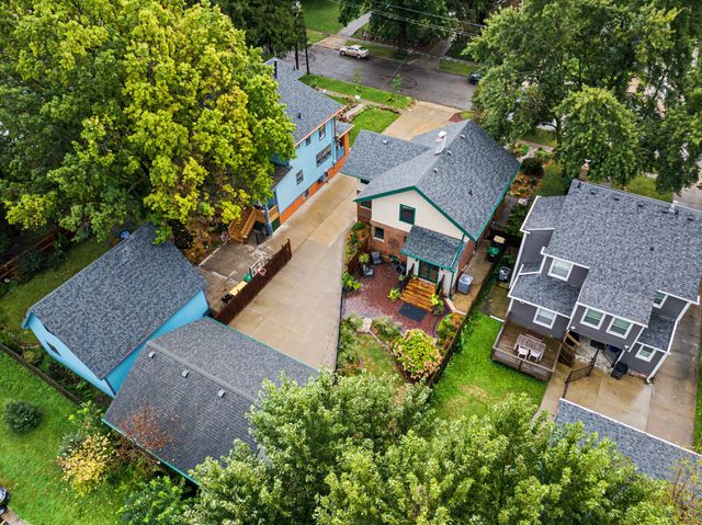 3211 Cottage Grove Avenue, Des Moines, IA 50311