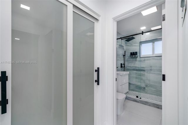 2700 NE 135th Street 32, North Miami, FL 33181
