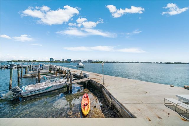 2700 NE 135th Street 32, North Miami, FL 33181