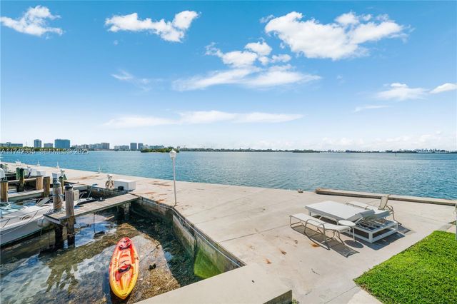 2700 NE 135th Street 32, North Miami, FL 33181