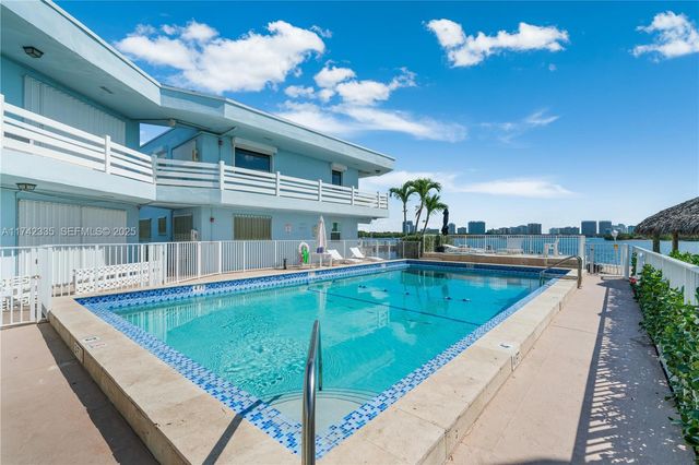 2700 NE 135th Street 32, North Miami, FL 33181
