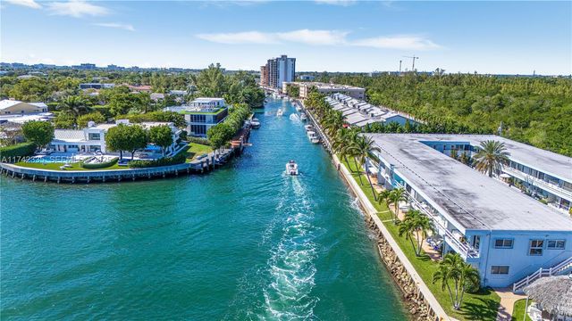 2700 NE 135th Street 32, North Miami, FL 33181