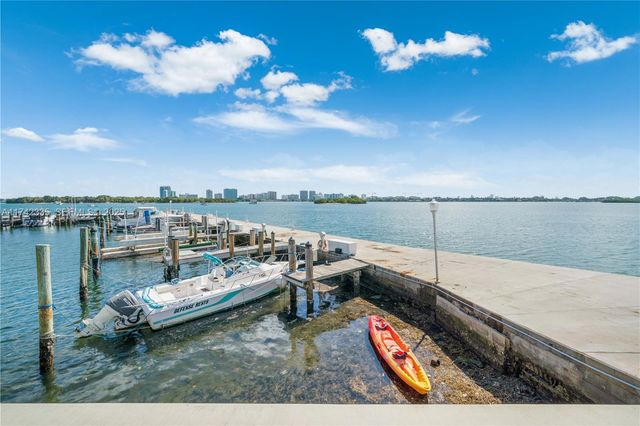 2700 NE 135th Street 32, North Miami, FL 33181