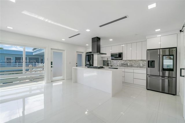2700 NE 135th Street 32, North Miami, FL 33181