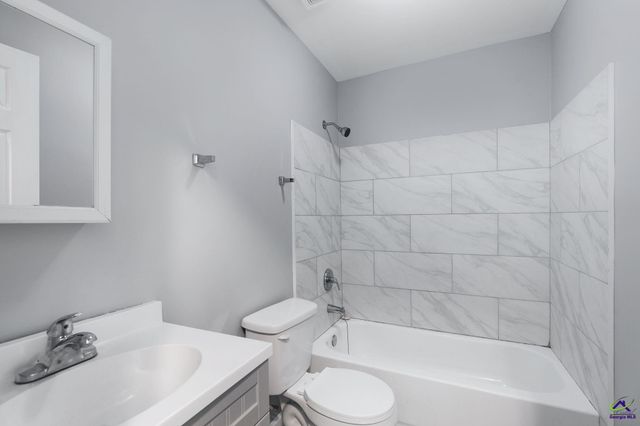 4216 W Oak Drive, Macon, GA 31210
