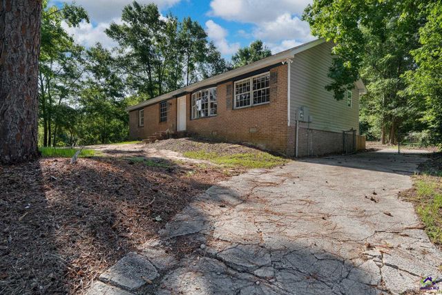 4216 W Oak Drive, Macon, GA 31210