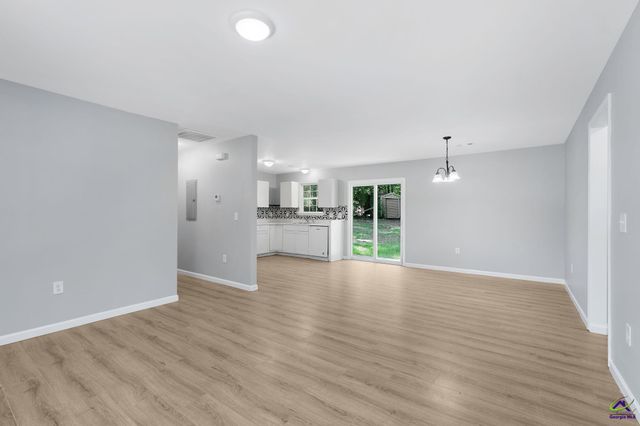 4216 W Oak Drive, Macon, GA 31210