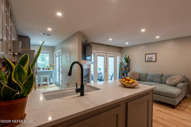 317 SUNRISE Circle, Neptune Beach, FL 32266