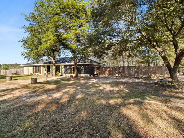 941 Holly Grove Rd, Anacoco, LA 71403