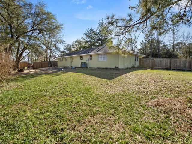 941 Holly Grove Rd, Anacoco, LA 71403