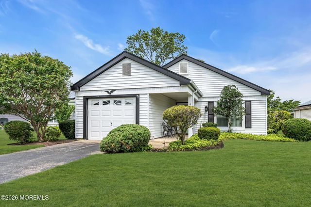 4 Gladstone Avenue, Manchester, NJ 08759