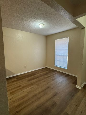 4504 Spinnaker Court, Fort Worth, TX 76135