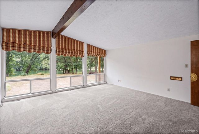6291 Westview Drive, Grand Blanc Charter Township, MI 48439