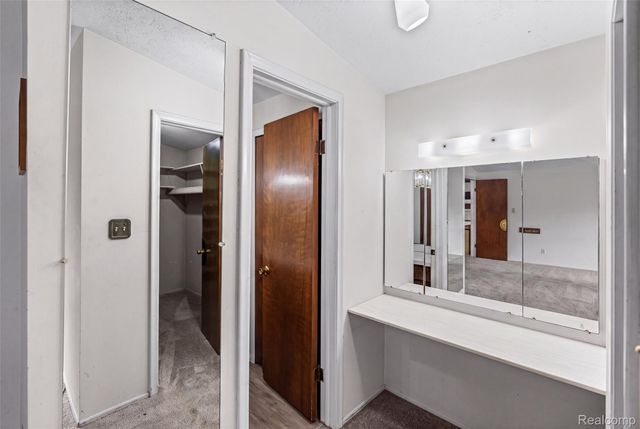 6291 Westview Drive, Grand Blanc Charter Township, MI 48439
