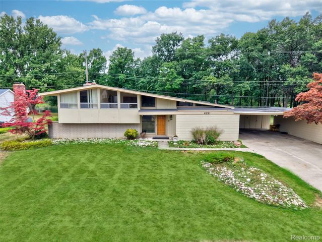 6291 Westview Drive, Grand Blanc Charter Township, MI 48439