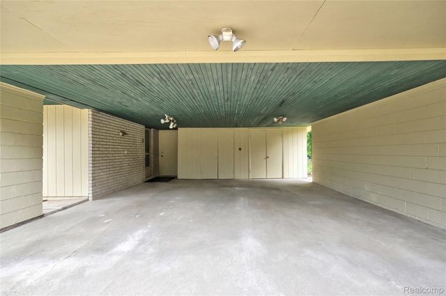 6291 Westview Drive, Grand Blanc Charter Township, MI 48439