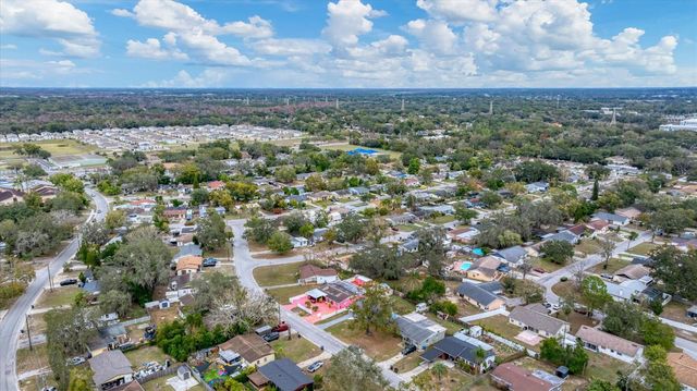 8611 CHINABERRY DRIVE, Tampa, FL 33637