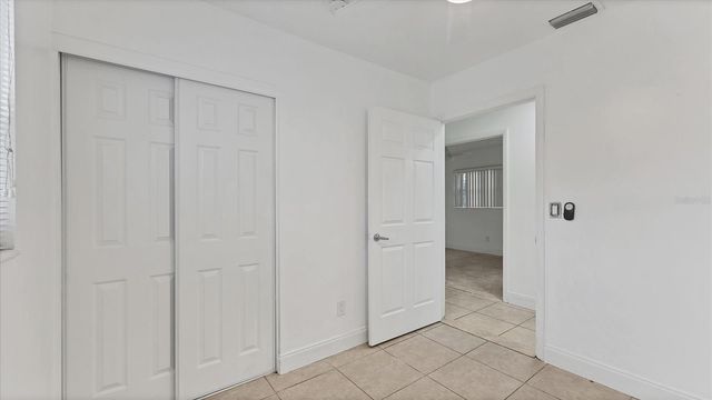 8611 CHINABERRY DRIVE, Tampa, FL 33637