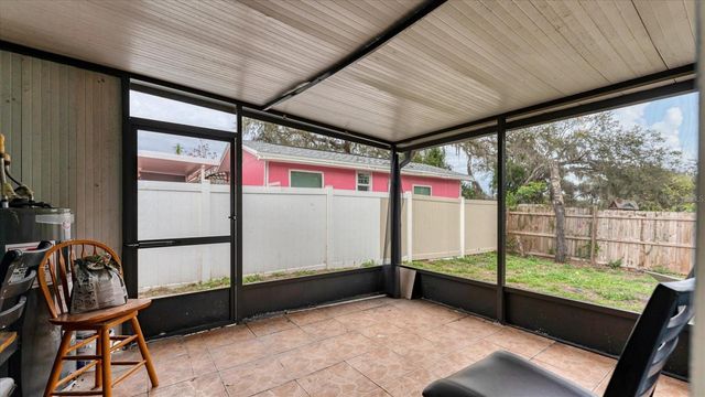 8611 CHINABERRY DRIVE, Tampa, FL 33637