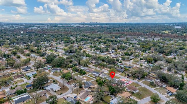 8611 CHINABERRY DRIVE, Tampa, FL 33637