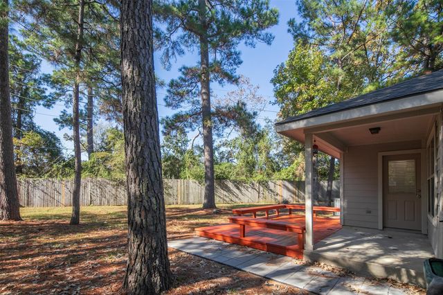 62 Rookwood Court, The Woodlands, TX 77382