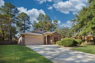 62 Rookwood Court, The Woodlands, TX 77382