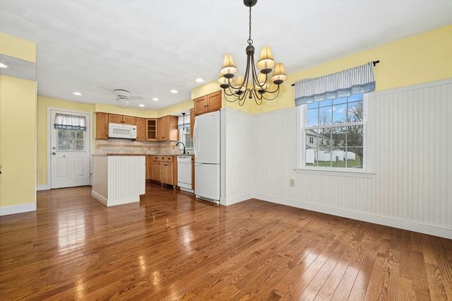 401 Forest Park Dr. 401, Auburn, MA 01501