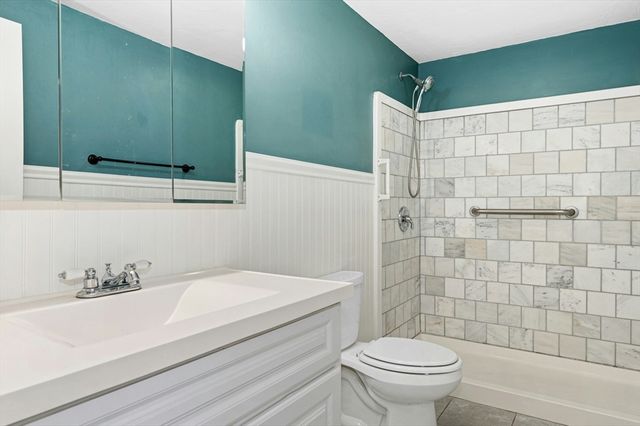 401 Forest Park Dr. 401, Auburn, MA 01501