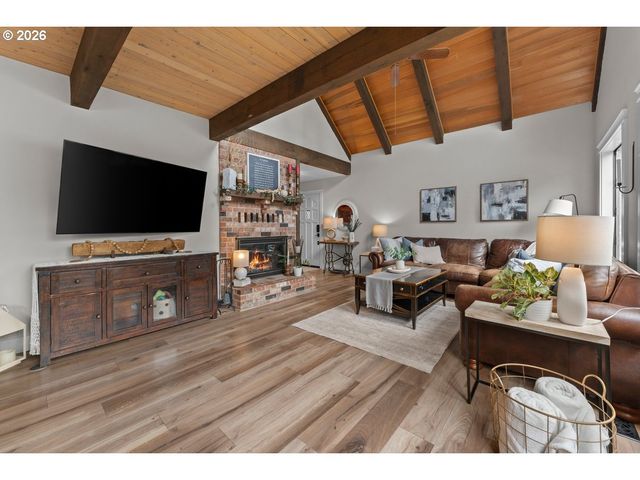 17965 LAKE HAVEN Dr, Lake Oswego, OR 97035