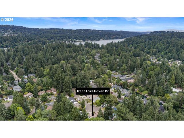 17965 LAKE HAVEN Dr, Lake Oswego, OR 97035