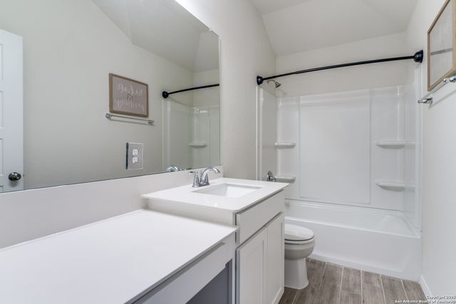 27226 Salt ST, San Antonio, TX 78260