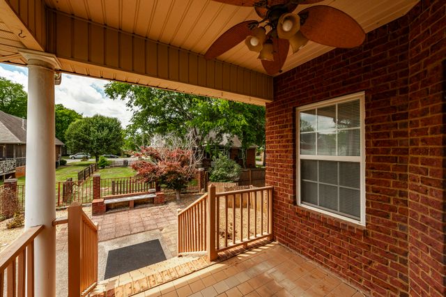 2623 Mission Ridge Dr, Murfreesboro, TN 37130