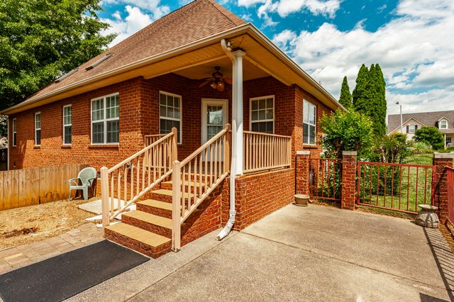 2623 Mission Ridge Dr, Murfreesboro, TN 37130
