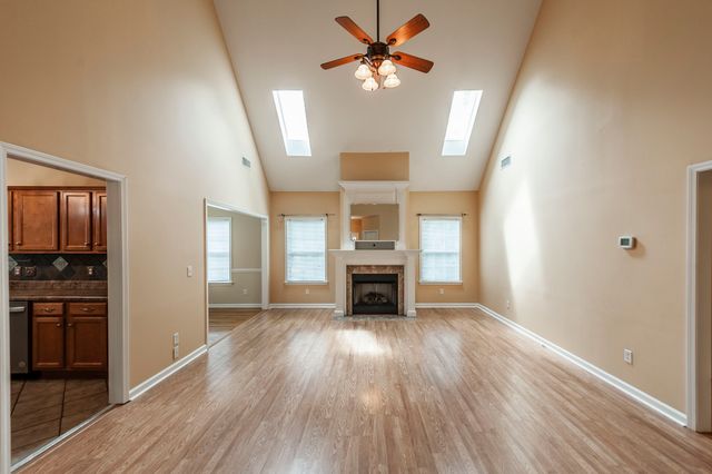 2623 Mission Ridge Dr, Murfreesboro, TN 37130