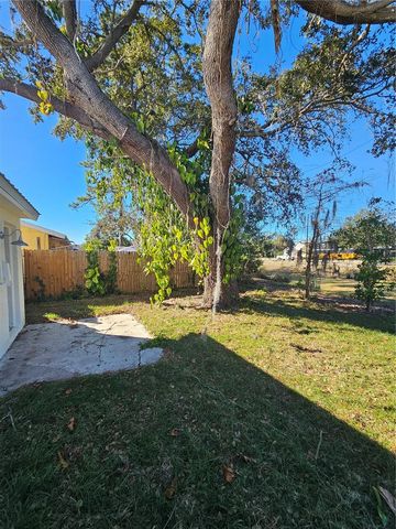 7043 BRENTFORD ROAD, Sarasota, FL 34241