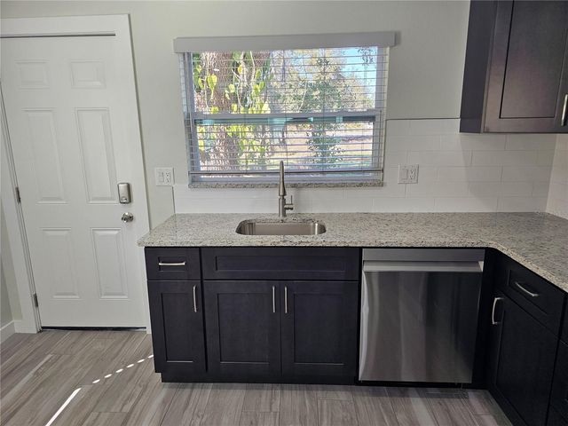 7043 BRENTFORD ROAD, Sarasota, FL 34241