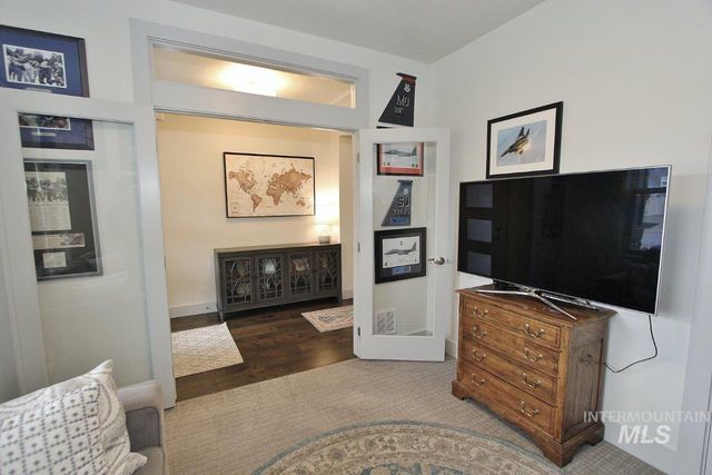 7595 S Wagons West Ave, Boise, ID 83716