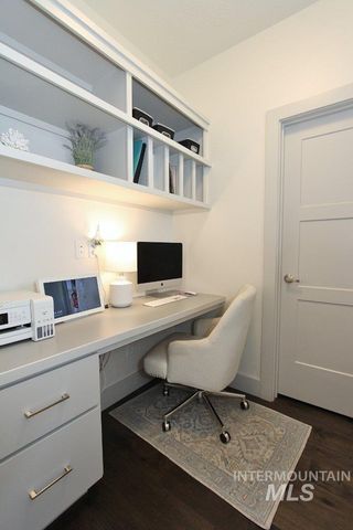 7595 S Wagons West Ave, Boise, ID 83716