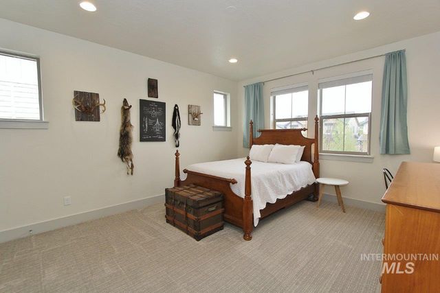 7595 S Wagons West Ave, Boise, ID 83716