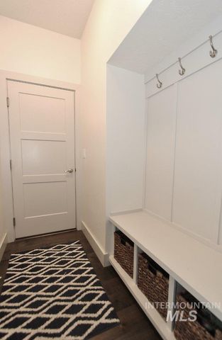 7595 S Wagons West Ave, Boise, ID 83716