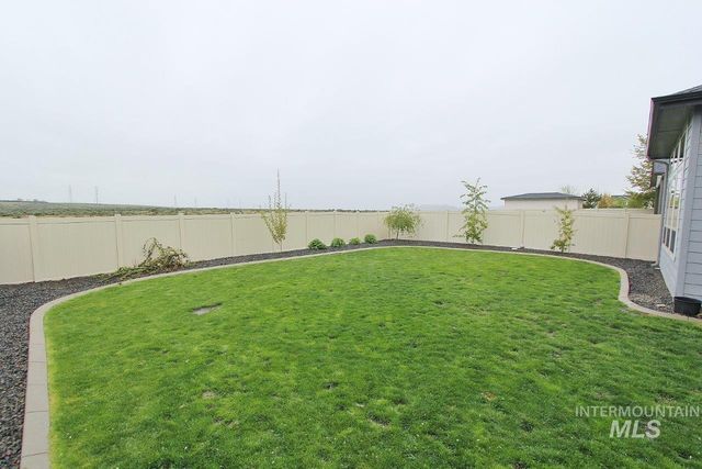 7595 S Wagons West Ave, Boise, ID 83716