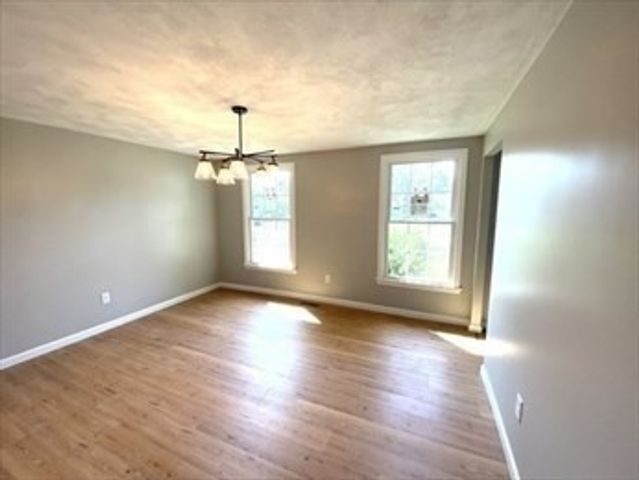 1 Brewster Dr, Needham, MA 02492